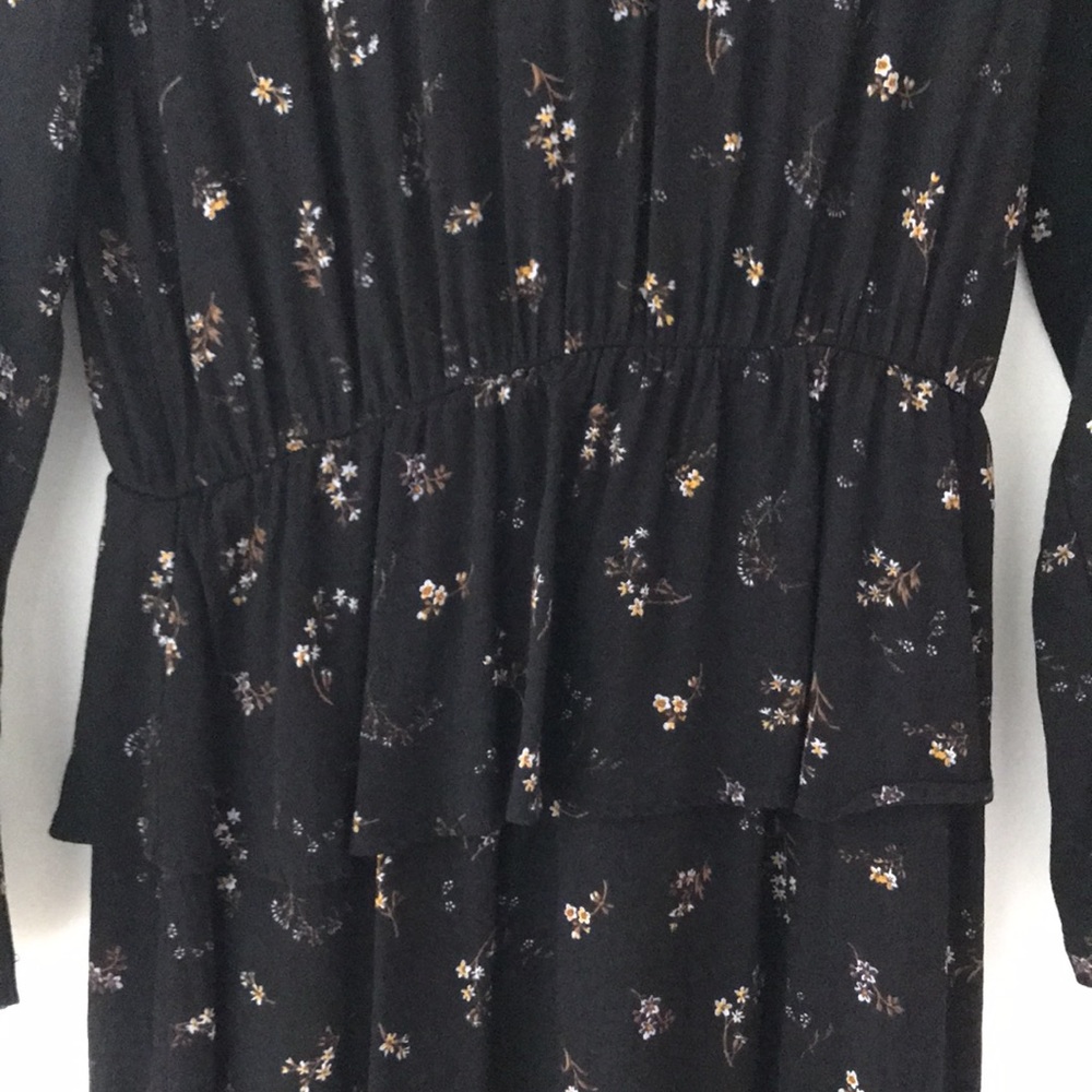 H&M Floral Mockneck Peplum Dress - Picture 2 of 6